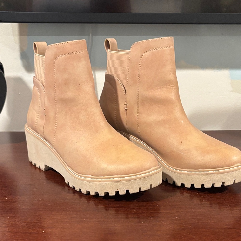 DV by Dolce Vita Tan Heeled Boots